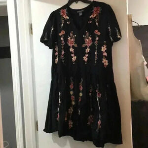 Chelsea and Theodore dress large b2
